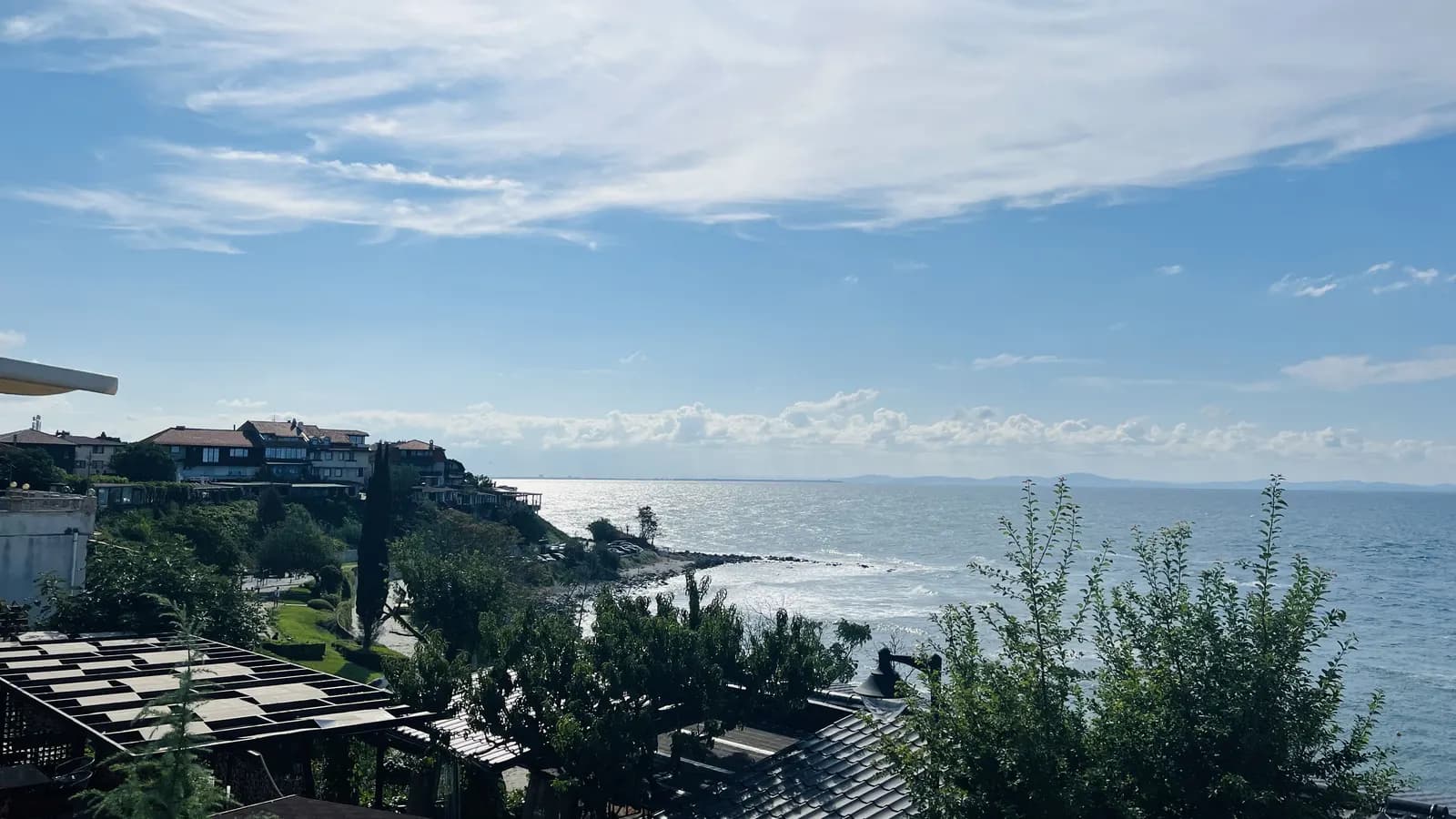Widok z Nesebyru na Morze Czarne