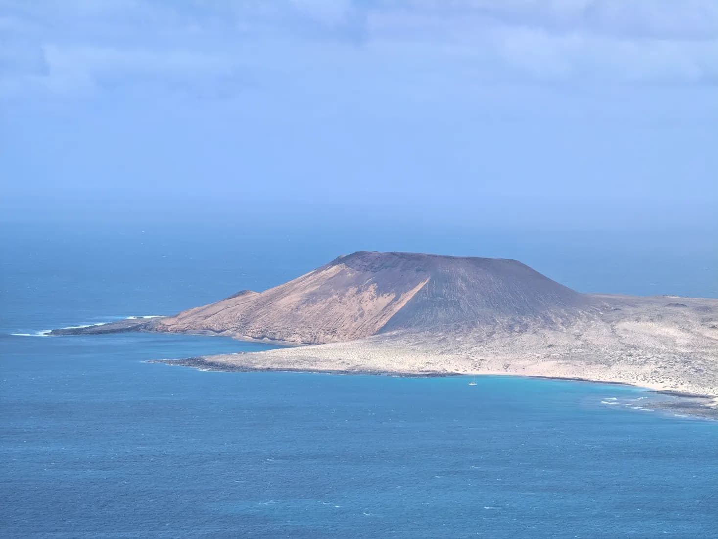 Widok na La Graciosę z Lanzarote
